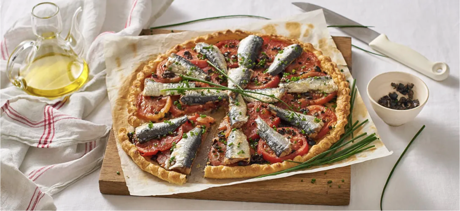 Tomato and sardine tart